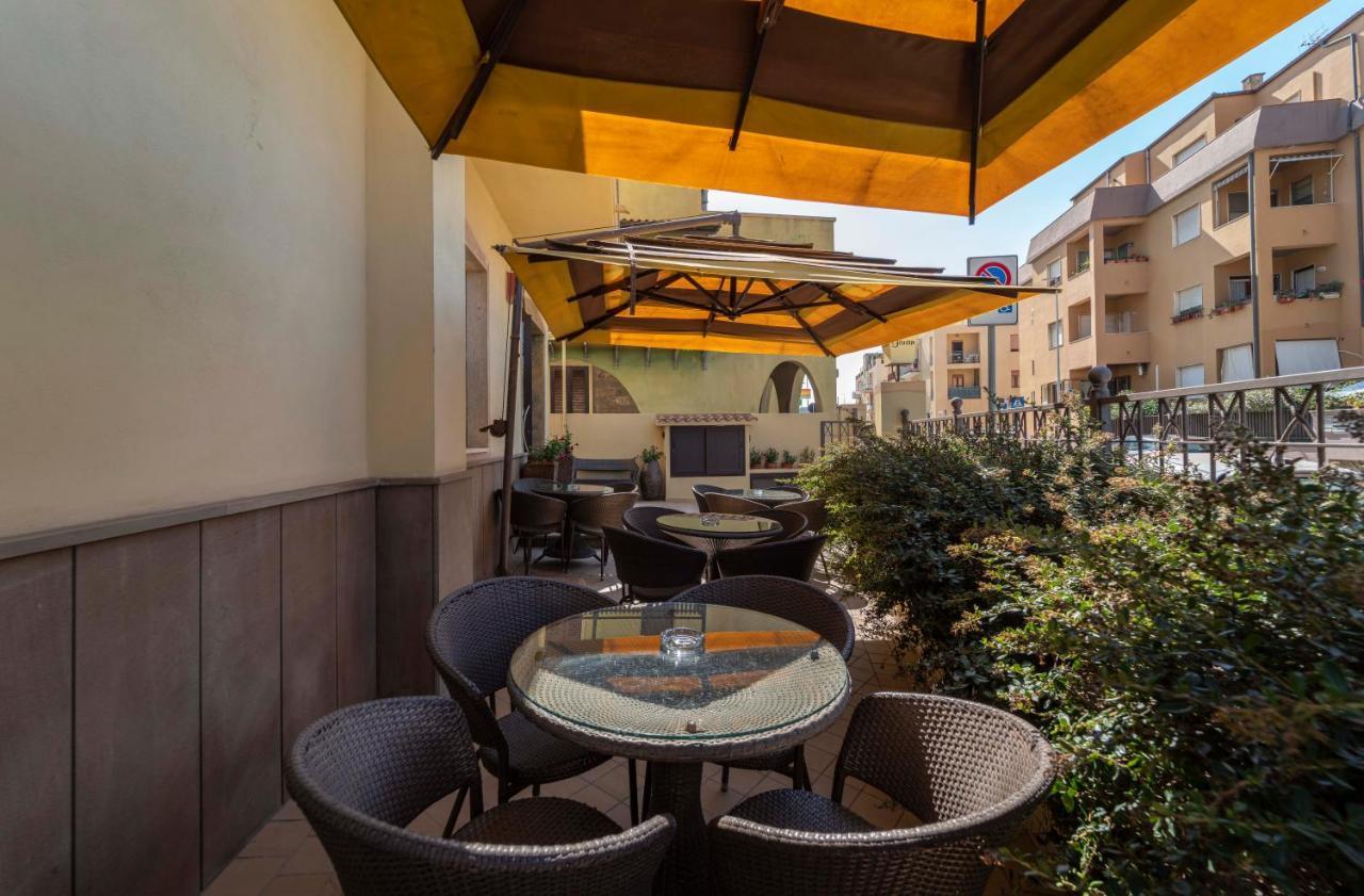 Hotel San Giuan Альгеро Екстер'єр фото