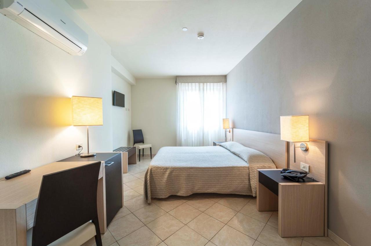 Hotel San Giuan Альгеро Екстер'єр фото